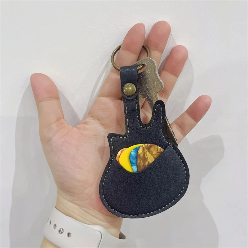 Utilizzo del Portachiavi Chitarra Custodia Plettri