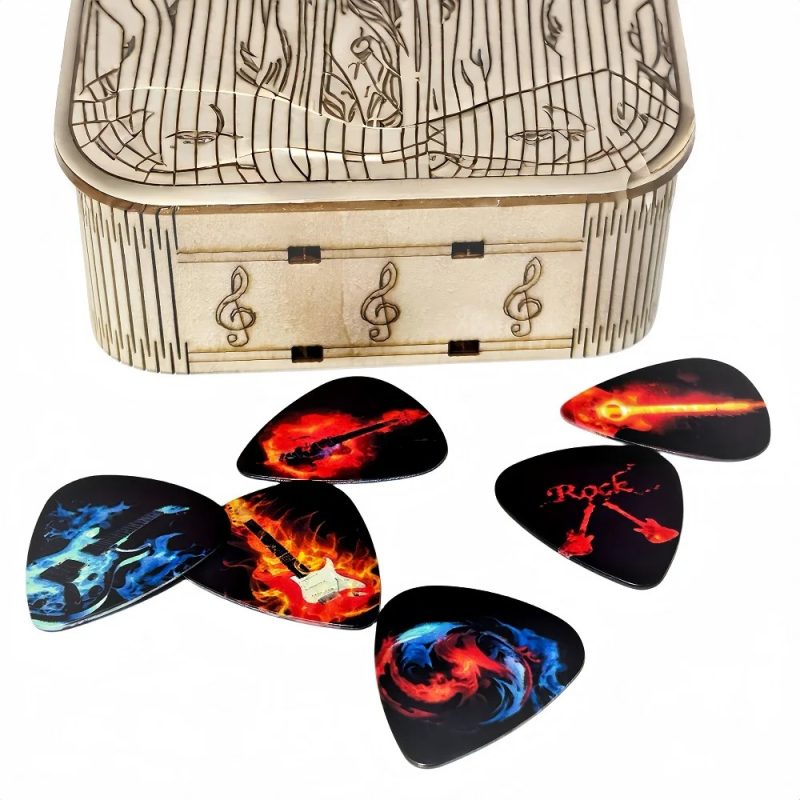 Vue complète du Lot de 6 Médiators Rock 'Riff Ardant' avec étui offert