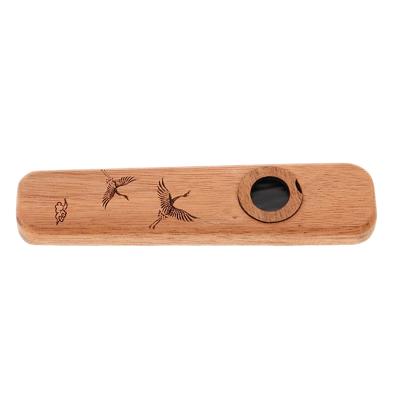 Avant Kazoo de Madera Grabado con Motivo de Grullas de Japón y Acabado Artesanal