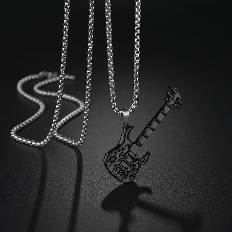 Avant Ciondolo Chitarra Rock Metal - Teschio Fiamma Oscura