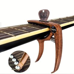 Capotasto Universale per Chitarra con Estrattore & Plettro Inciso Modello Grip Preciso