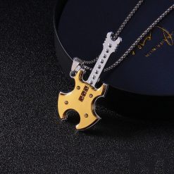 Ciondolo Chitarra Rock - Ascia da Battaglia Dorata