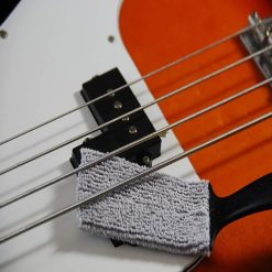 Spazzola e Pulitore - per Corde di Chitarra - Strumento di Manutenzione 2-in-1