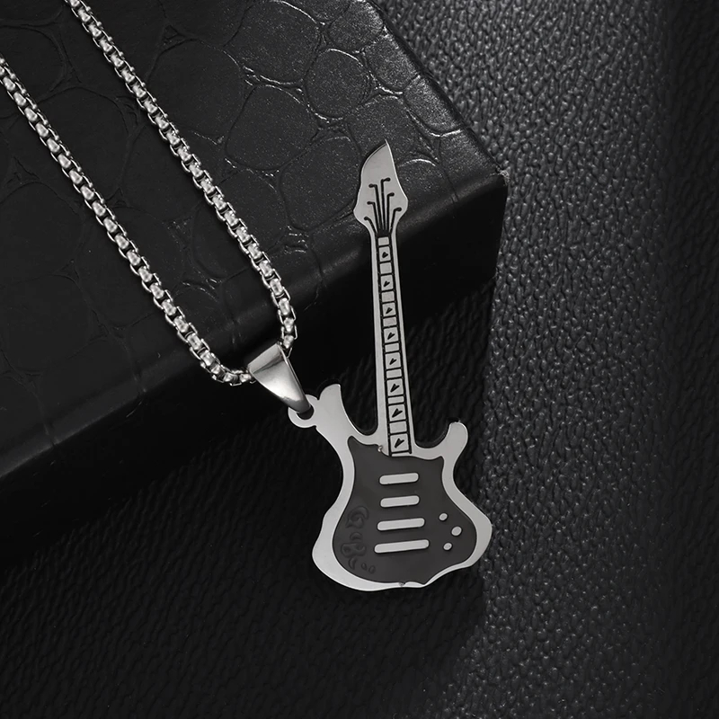 Pendentif guitare basse 3 couleurs - couleur noir