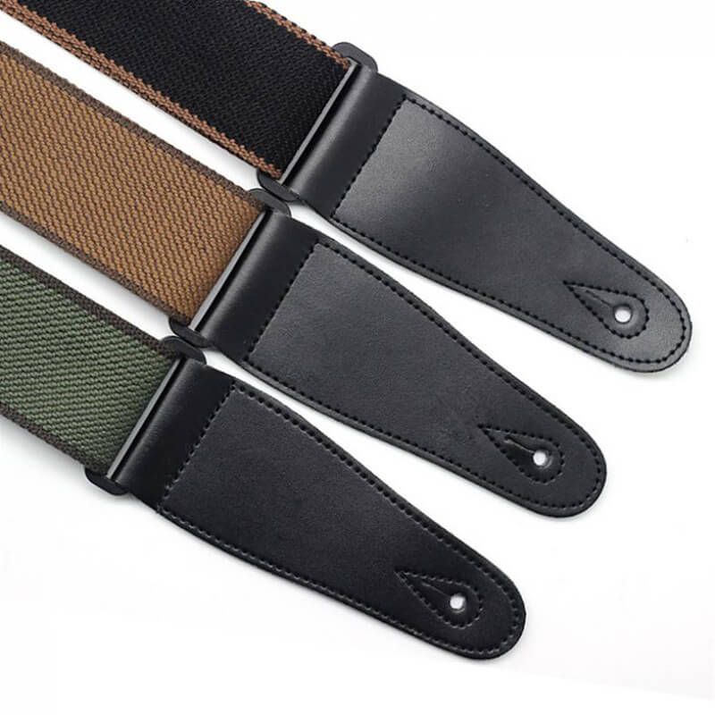 Sangle de couleur unie pour guitare classique vue accroche